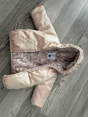 GAP Toddler Hooded Puffer Jacket in Light Pink